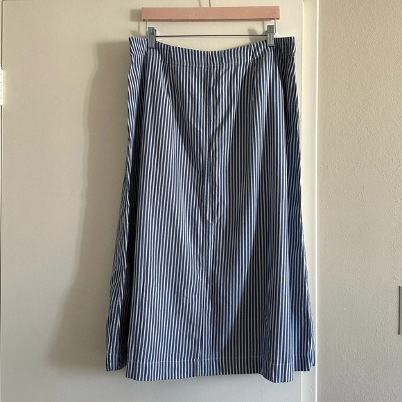 Talbots Stripe Button Front Pleated Skirt Blue White Size 14 NWT New! - Picture 10 of 11
